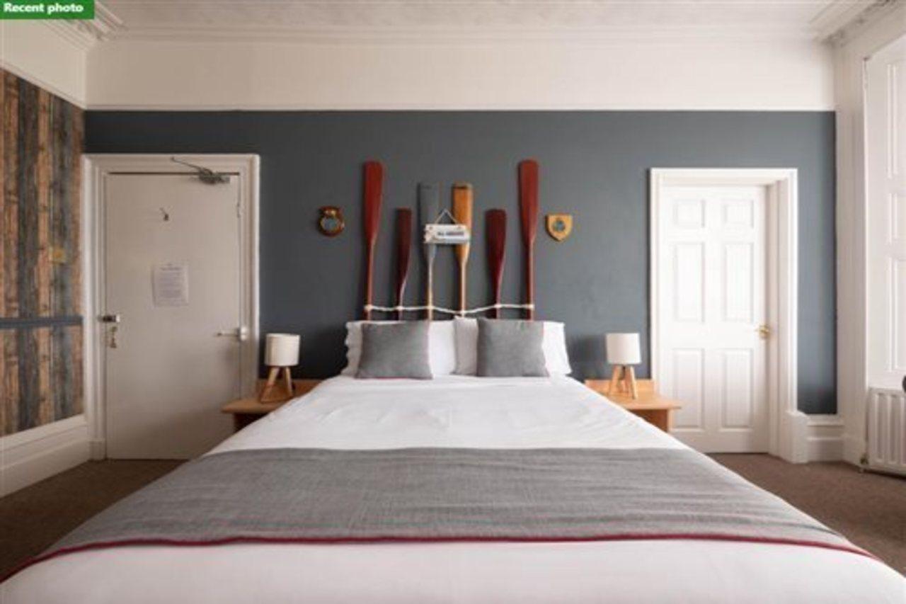 Oyo Pier Hotel Rhyl Bagian luar foto