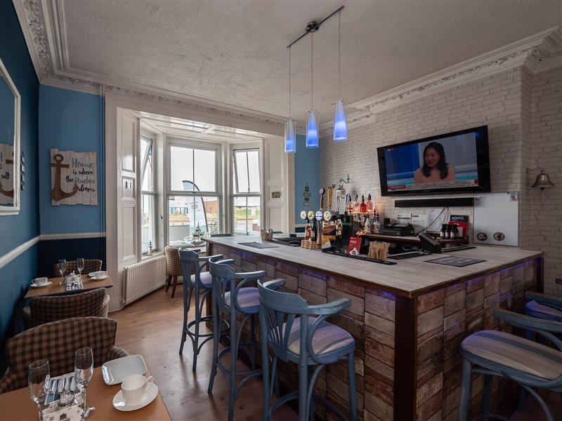 Oyo Pier Hotel Rhyl Bagian luar foto
