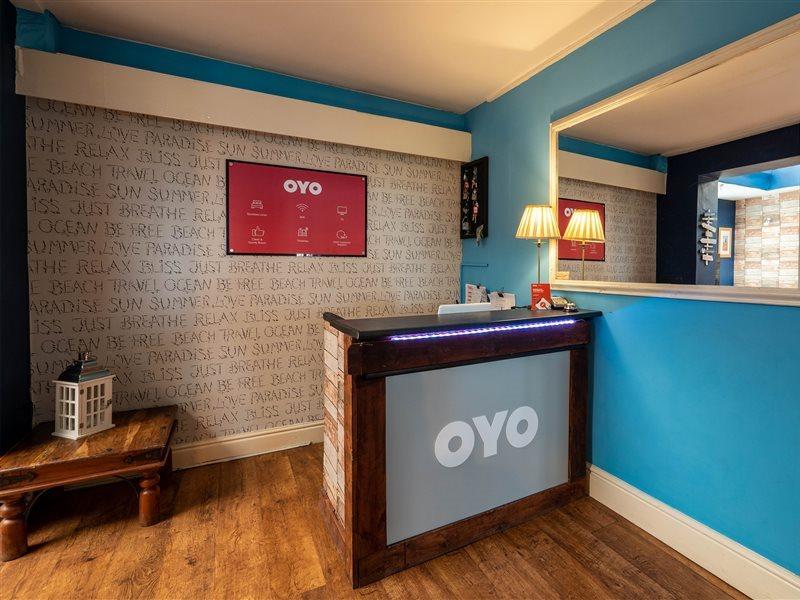 Oyo Pier Hotel Rhyl Bagian luar foto