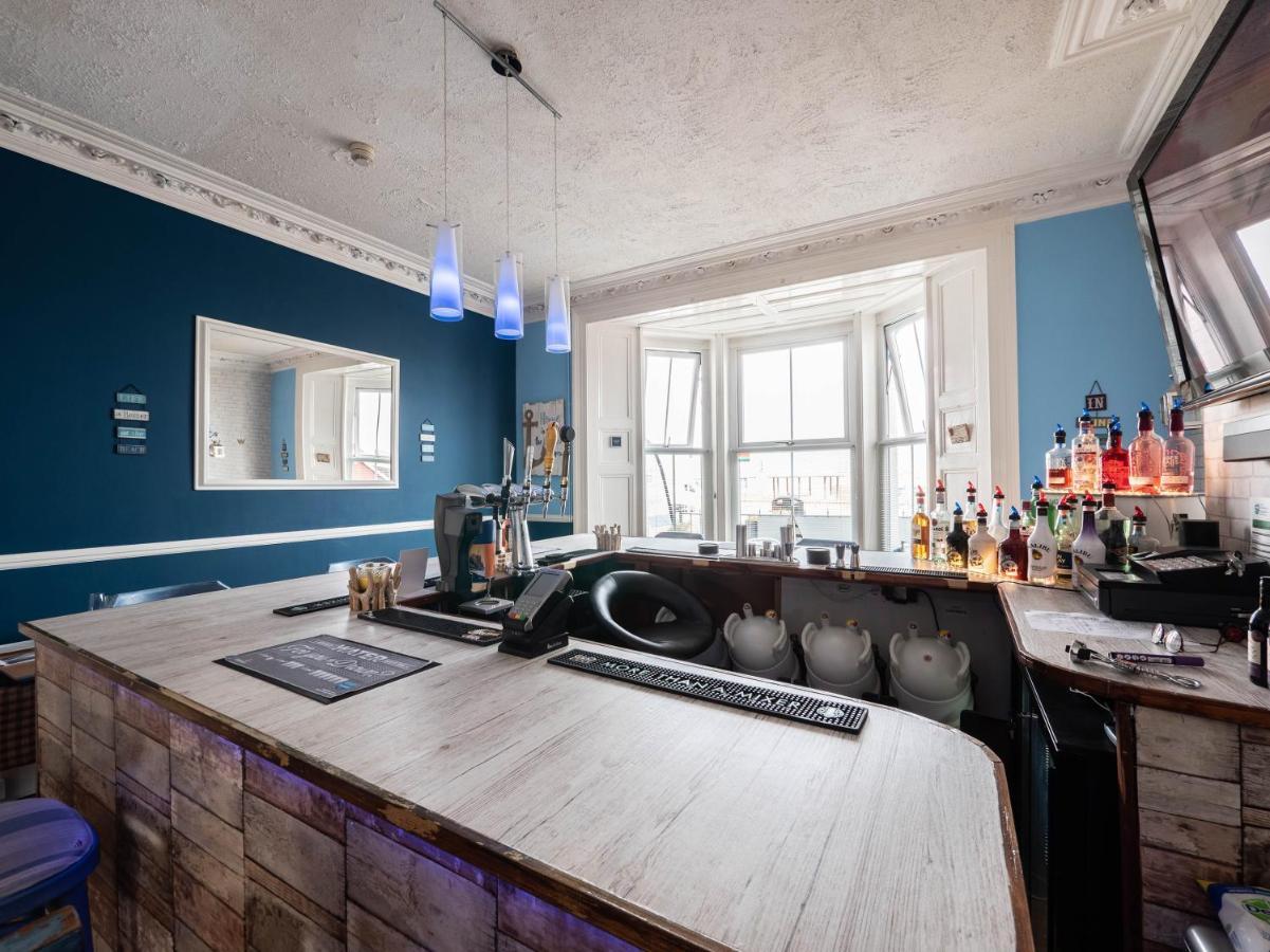 Oyo Pier Hotel Rhyl Bagian luar foto