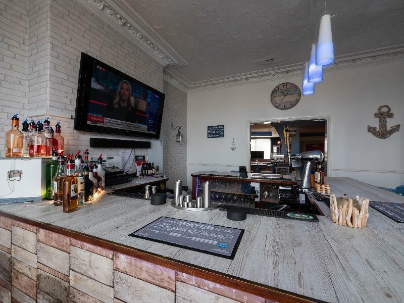 Oyo Pier Hotel Rhyl Bagian luar foto