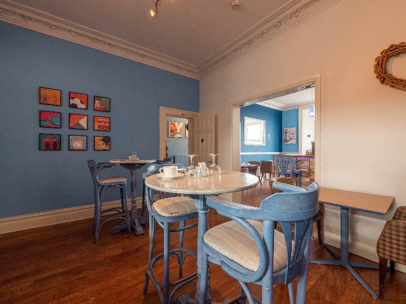 Oyo Pier Hotel Rhyl Bagian luar foto